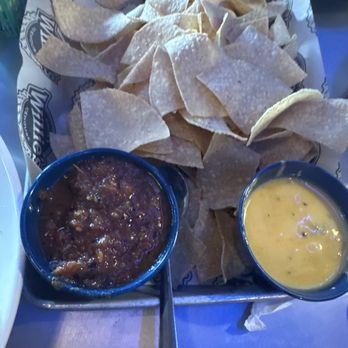 Willie's Grill & Icehouse - American Near Me - Houston, Texas Willie's Grill & Icehouse - American Near Me - Houston, Texas