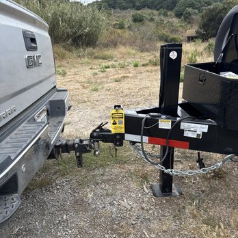 Texas Pride Trailers - Can't take trailer off the truck because Jack is installed too high - Trailer Dealers Near Me - Madisonville, Texas Texas Pride Trailers - Can't take trailer off the truck because Jack is installed too high - Trailer Dealers Near Me - Madisonville, Texas