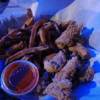 Smoke Filled Room - a basket of fried food - Cocktail Bars Near Me - Chicago, Illinois