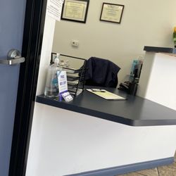 Salud Dental - Front desk