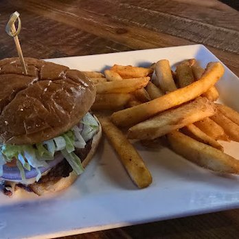 Lucky's - Pub Burger - Lounges Near Me - Las Vegas, Nevada Lucky's - Pub Burger - Lounges Near Me - Las Vegas, Nevada