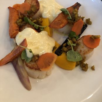 Somerset - Scallops with carrots - American Near Me - Chicago, Illinois