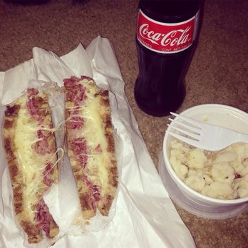 Will's Doggn' It - Delis Near Me - Ranlo, North Carolina