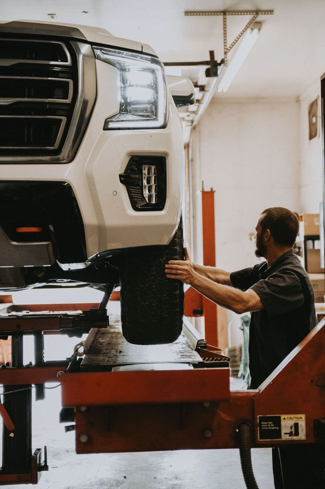 BROADWAY AUTOMOTIVE & TIRE Updated September 2024 280 S Main St