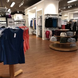 Banana Republic Factory Store