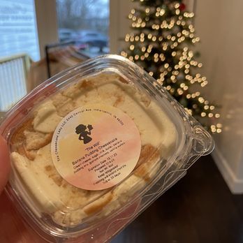 Hatties Coffee House - Desserts Near Me - Whitestown, Indiana