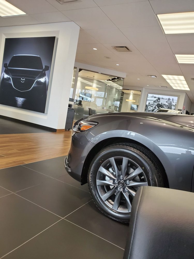 HOLIDAY MAZDA 32 Photos 416 N Rolling Meadows Dr, Fond du Lac
