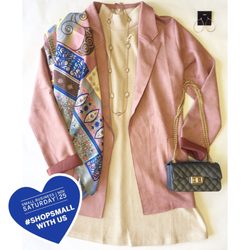 Très Chic - Fall 2017 Shop Small Saturday