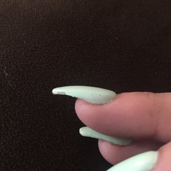 GLO Nail Bar - Chipped gel polish only 3 days later.... - Nail Salons Near Me - Costa Mesa, California