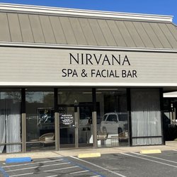 Nirvana Face And Body - Entrance