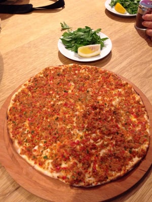 Forno Balat, İstanbul 'un En İyi Kahvaltı, Lahmacun ve Pizza & Pide Mekanları, Sizinle! by null