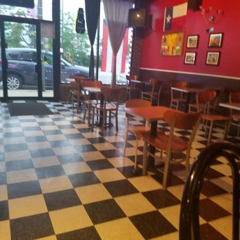 Cafe Rosa - Interior view - Puerto Rican Near Me - Chicago, Illinois