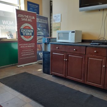 Dunn Tire - Waiting room with free wi fi. - Tires Near Me - Camillus, New York
