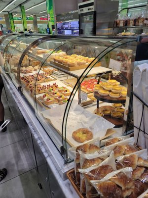 Paris Baguette by null