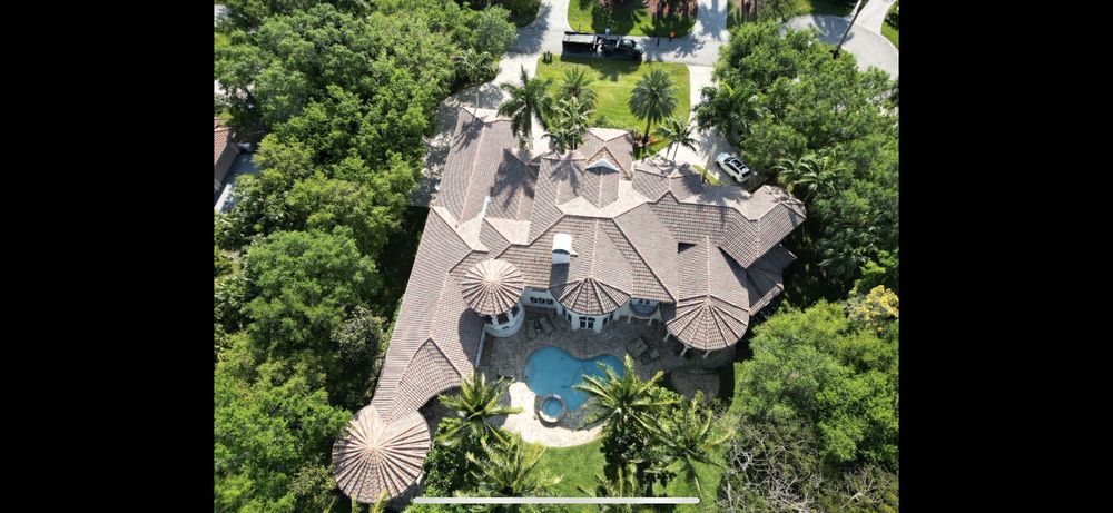 Slide of Cruz Roofing