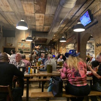 Cooper's Old Time Pit Bar-B-Que - Dining area - Barbeque Near Me - Austin, Texas