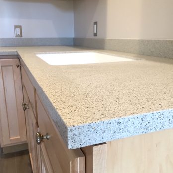 Solid Surface Kitchen Countertop With A 1 8 Radius Edge Detail Yelp
