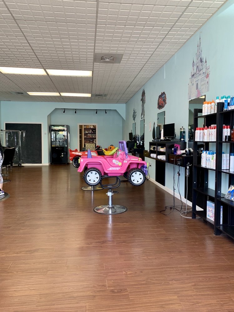 SNIP SNAPS Updated August 2024 44 Photos & 14 Reviews 641 Boston