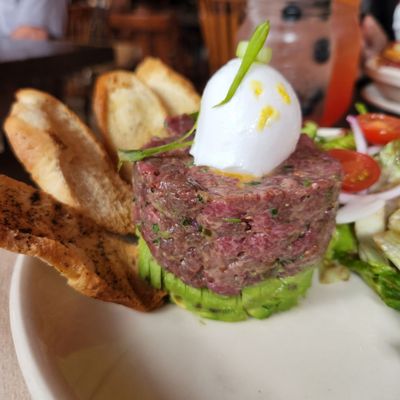 La Belle & La Boeuf - Burger Bar - Montréal - Sainte-Catherine O by null