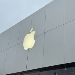 Apple Friendly Center