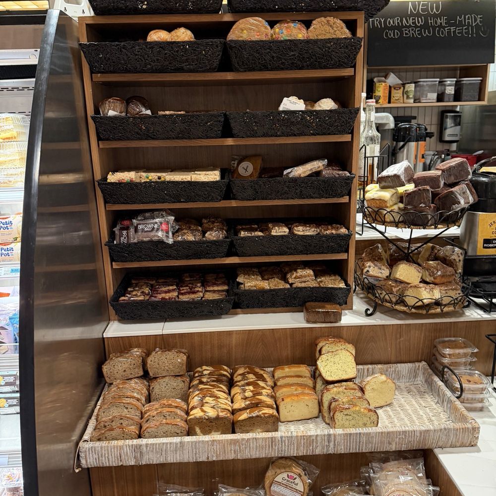 Roberts Market - Baked goods - Grocery Near Me - Woodside, California Roberts Market - Baked goods - Grocery Near Me - Woodside, California