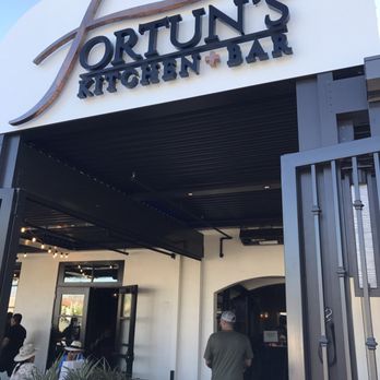 Fortun's Kitchen + Bar - Bars Near Me - La Quinta, California