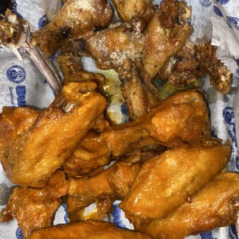 BuffaLouie's - Garlic parm and medium - Chicken Wings Near Me - Bloomington, Indiana BuffaLouie's - Garlic parm and medium - Chicken Wings Near Me - Bloomington, Indiana