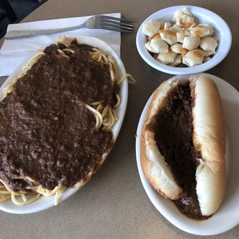 Skyline Chili - 2 way and a chili sandwich - Fast Food Near Me - Cincinnati, Ohio Skyline Chili - 2 way and a chili sandwich - Fast Food Near Me - Cincinnati, Ohio