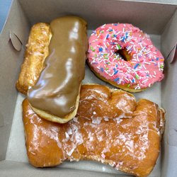 Donut Star Cafe - Assorted Single Donuts