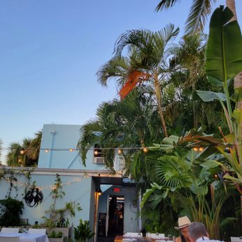 Blackfin Bistro - Great ambience on the patio. - Seafood Near Me - Key West, Florida Blackfin Bistro - Great ambience on the patio. - Seafood Near Me - Key West, Florida