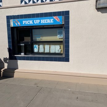 Beach Side Cafe - Cafes Near Me - Pacific Palisades, California