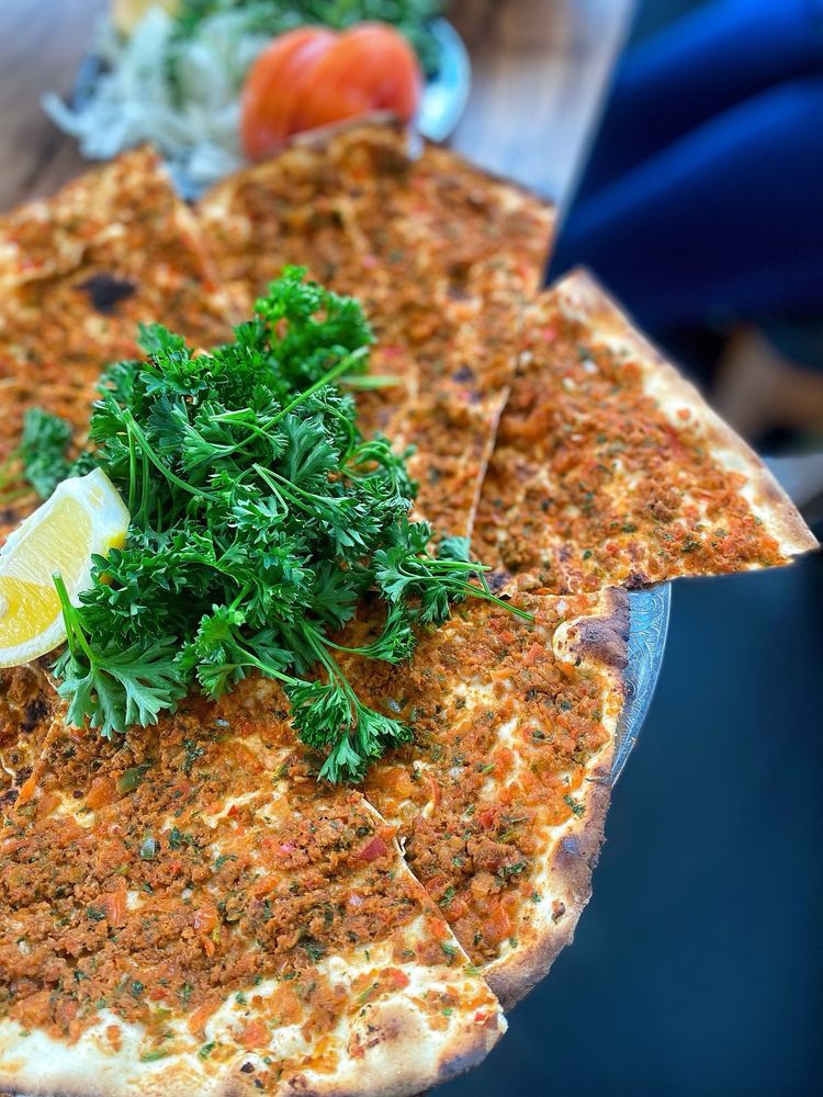 Keyfi Istanbul Turkish Cuisine Logo