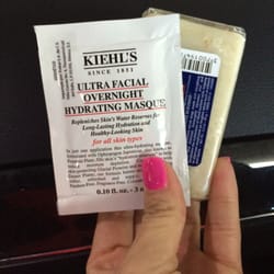 Kiehls - Si te quedaste con ganas de conocer algún producto no dudes en pedir alguna muestra. Jamás !!! Te la niegan