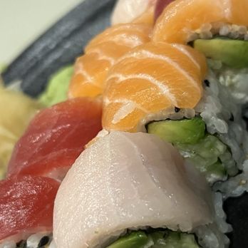 Belly Fish - SpicyCrab Rainbow Roll - Sushi Bars Near Me - Miami, Florida Belly Fish - SpicyCrab Rainbow Roll - Sushi Bars Near Me - Miami, Florida