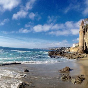 Victoria Beach - Beaches Near Me - Laguna Beach, California