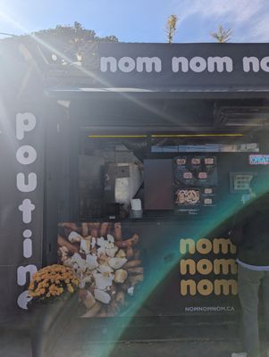 NomNomNom Poutine by null