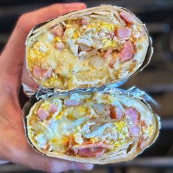 El Grullense Taco Truck - Ham and egg breakfast burrito
