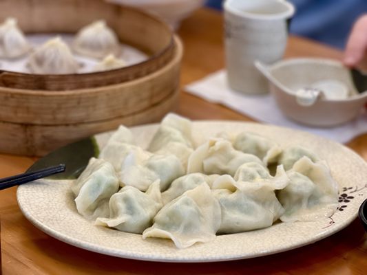 Yuanbao Jiaozi by null