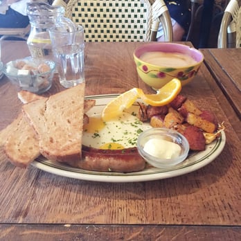 La Note - Eggs with sausages, potatoes, and toast and latte. - French Near Me - Berkeley, California La Note - Eggs with sausages, potatoes, and toast and latte. - French Near Me - Berkeley, California