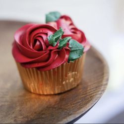 What the Frosting Cupcakes
