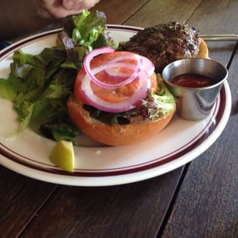 Local 22 Kitchen & Bar - Burger - New American Near Me - Durham, North Carolina