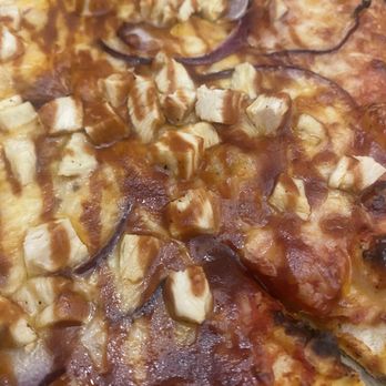 Spoke & Wheel Tavern - American Grill & Bar - Bbq chicken pizza - Burgers Near Me - Sedona, Arizona
