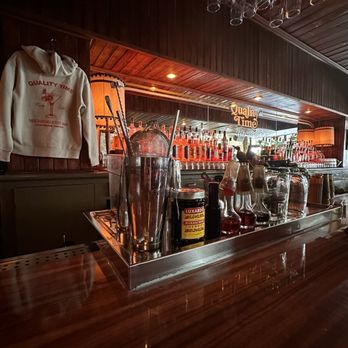 Quality Time - Cocktail Bars Near Me - Chicago, Illinois