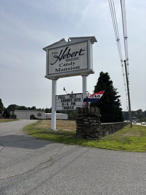 Hebert Candies & Gifts by null