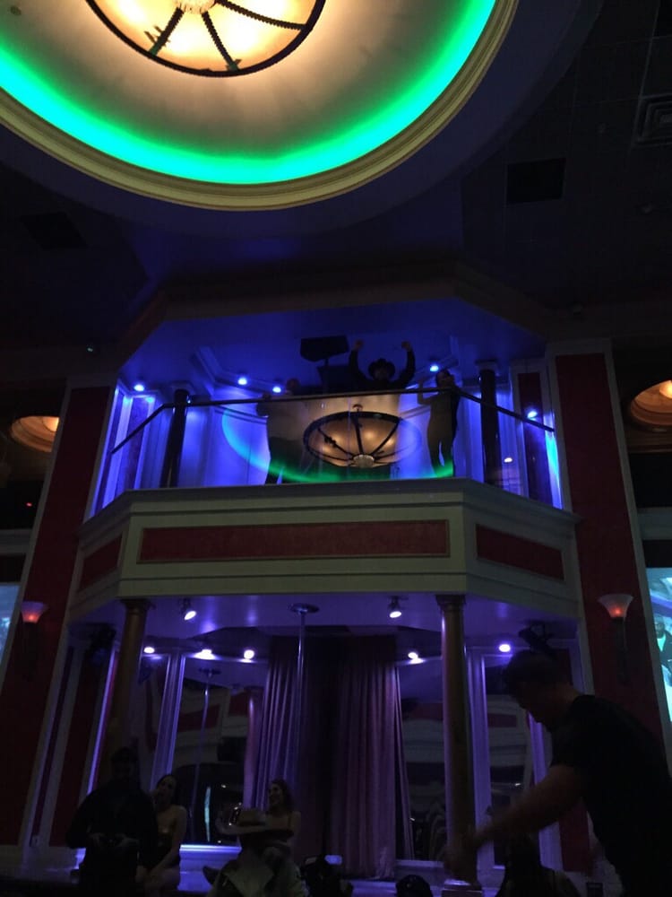 SAN ANTONIO MEN’S CLUB Updated August 2024 18 Photos & 38 Reviews 8244 Interchange Pkwy