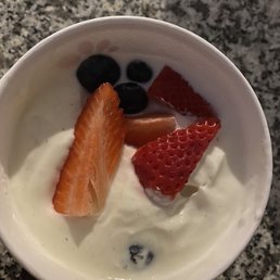 I didn't receive the granola I requested..and this yogurt just looks sad... I didn't receive the granola I requested..and this yogurt just looks sad...