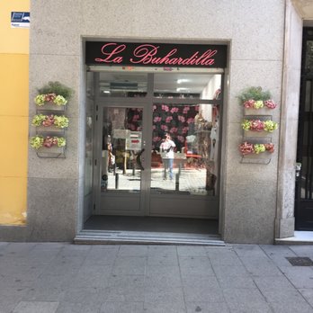 La Buharadilla - Women's Clothing Near Me - Madrid, M