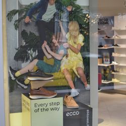 Ecco Oakbrook