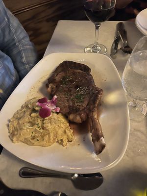 LUXX THE RESTAURANT - Updated December 2024 - 17 Photos - 4001 E