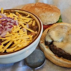 Rennie's Landing - Shrooms burger with chili